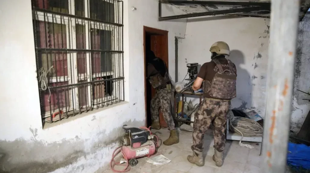 ترکی میں ۳۶ لوگ داعش کے ساتھ تعلق کے جرم میں گرفتار